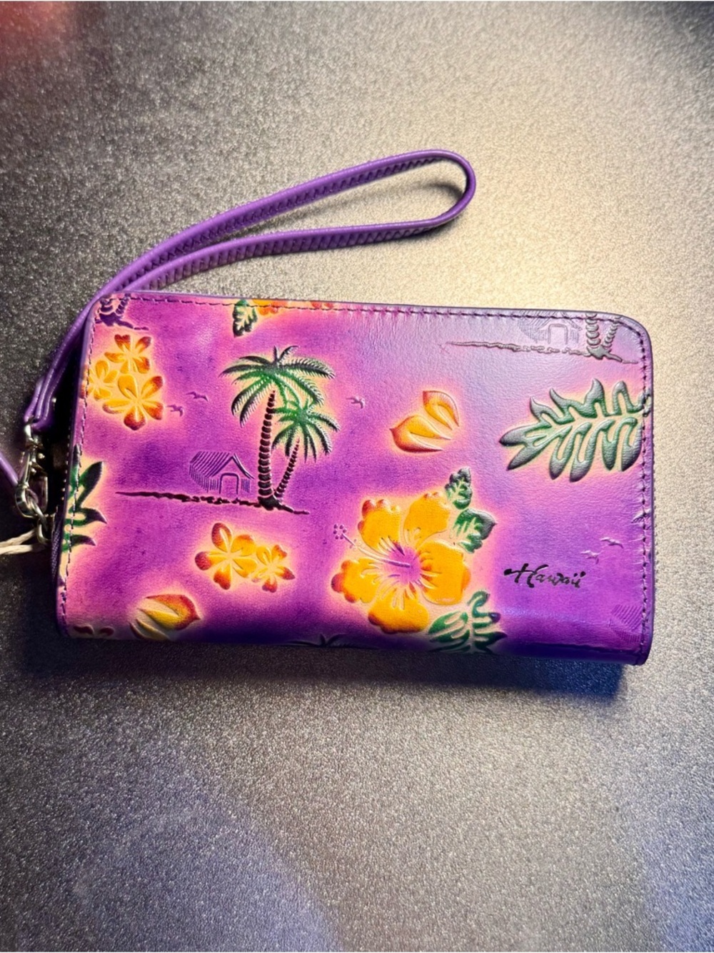 Hawaii hibiscus Purple Floral hand made buttery leather Wallet NWT